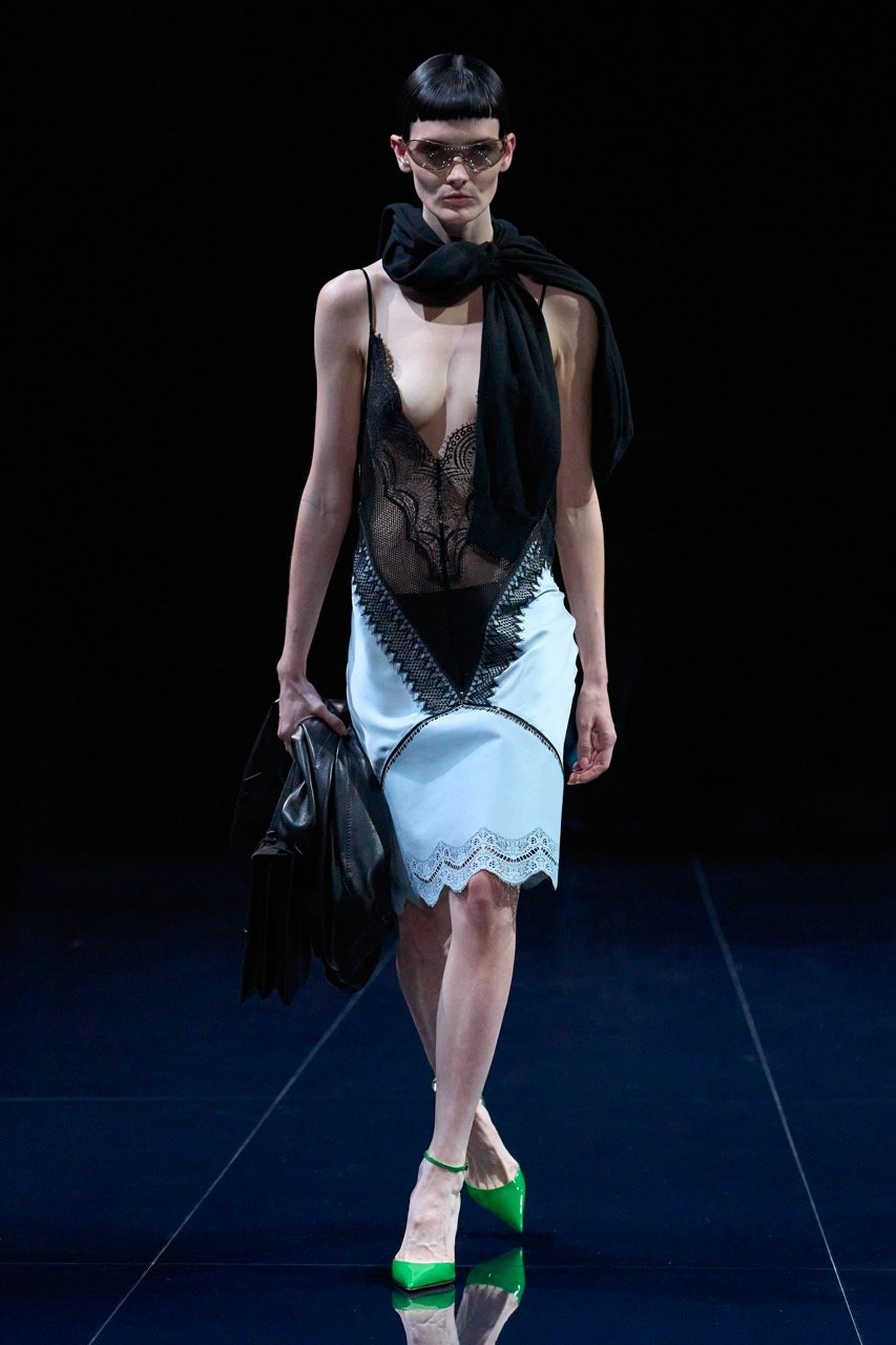 Tom Ford i sensuelle og romantiske blonder på catwalken